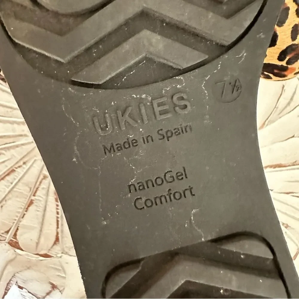 Ukies Alberta leopard Print Calf Hair shoes size 7.5